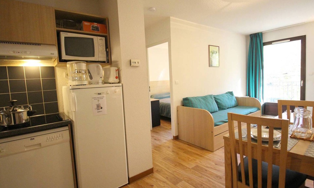 Bagneres-de-Luchon Apartment | Charming 1-bedroom with balcony, parking, near park
