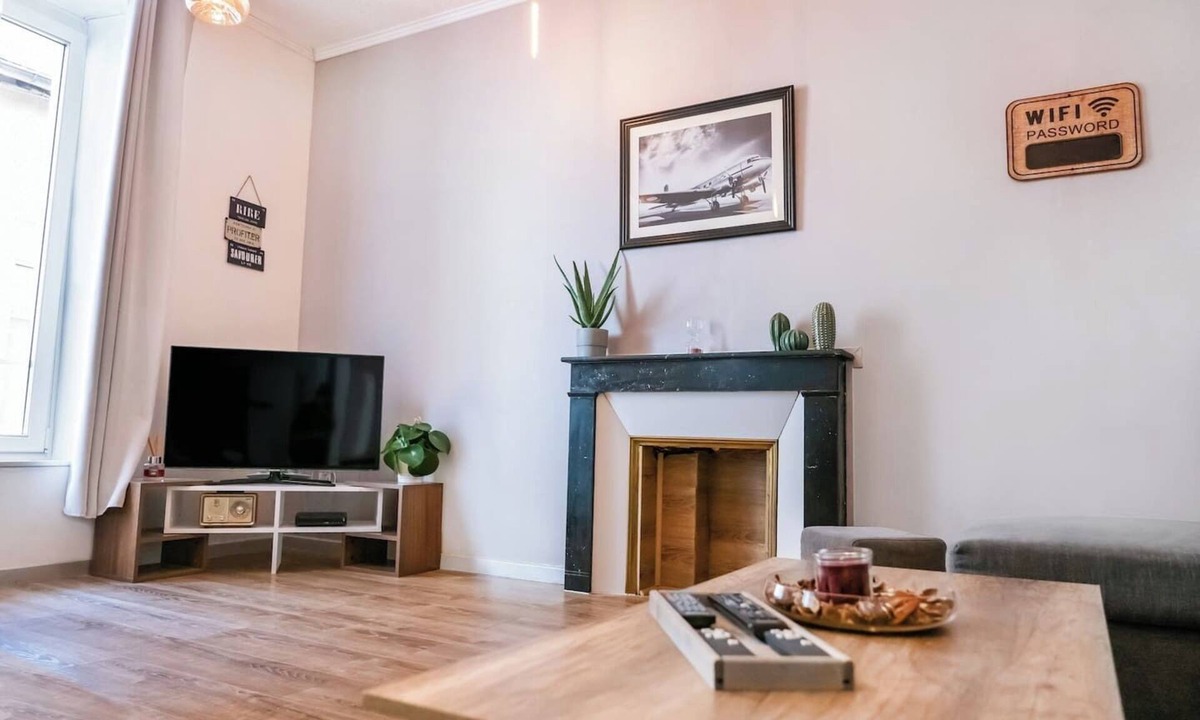 Verdun Apartment | Charming 3-star Gîte in the heart of Verdun