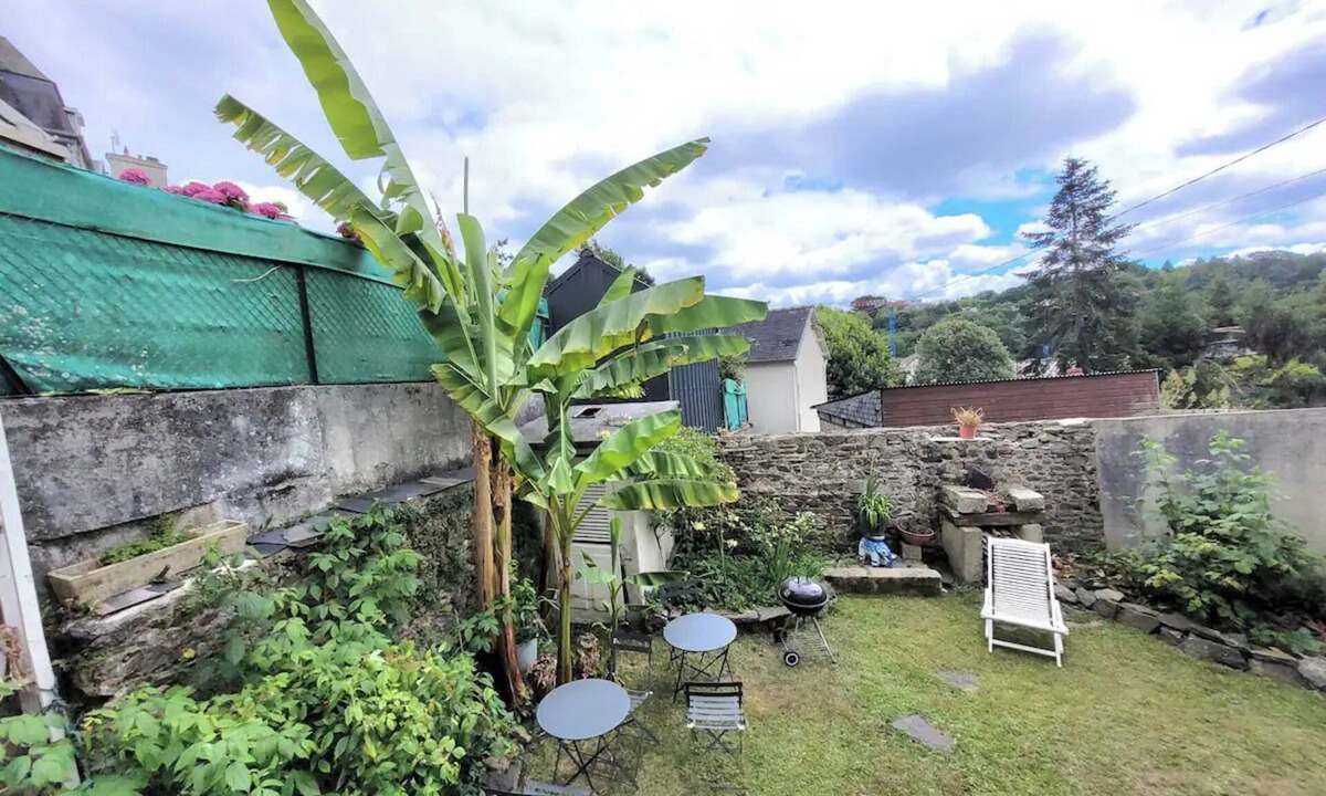 Morlaix Apartment | Charming and quiet duplex apartment in Morlaix between the station and the center