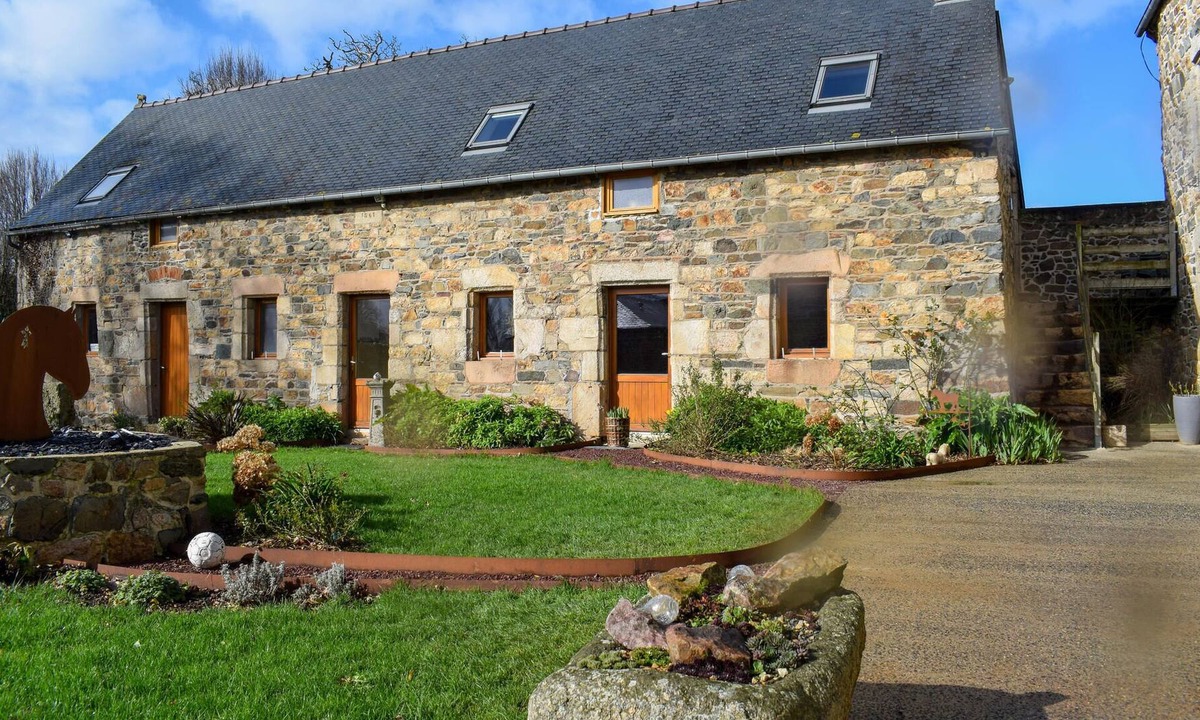 Gommenec'h Apartment | Charming apartment near the coast of Brittany