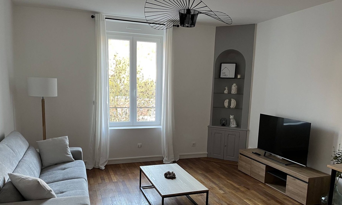Plateau de Haye Apartment | Charming apartment near the center