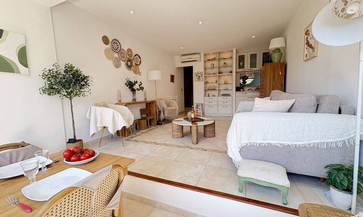 Bandol Apartment | Charming apartment sea view - 4 guests