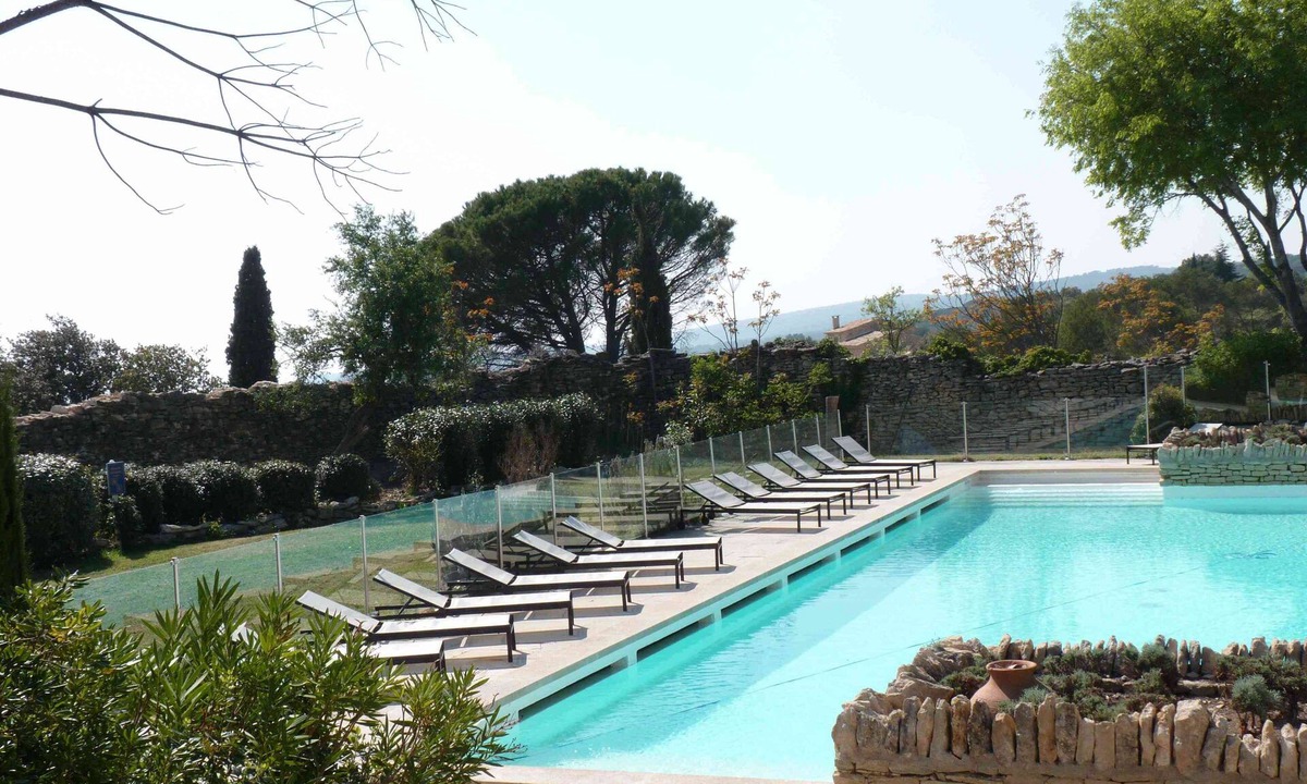 Gordes House | Charming Bastidon with Terrace, Garden, and Pool in Gordes, Luberon—July Special Offer