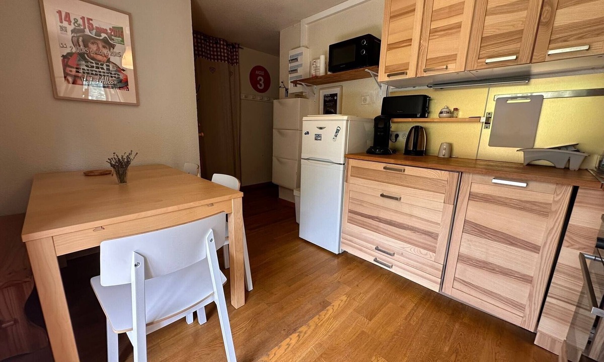 Allos Apartment | Charming, cosy T2 apartment - at the foot of the slopes & 2 balconies with view