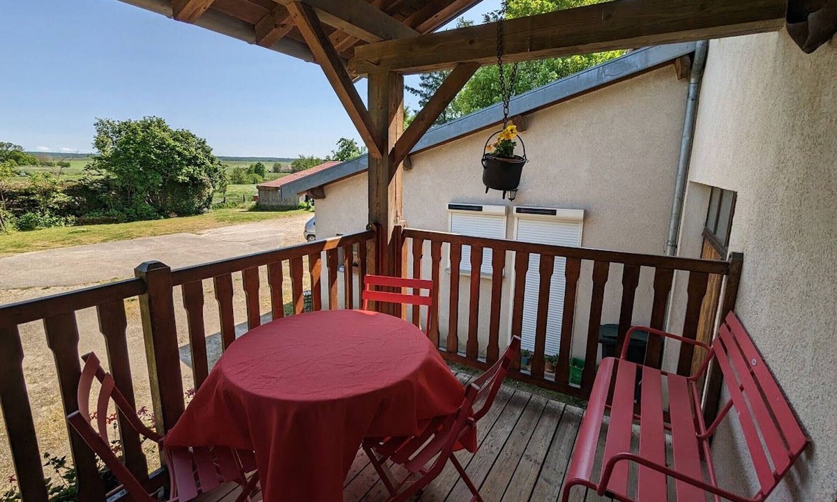 Aingeville Cottage | Charming Garden-View Apartment in Aingeville, Near Vittel and Contrexéville - Family Friendly