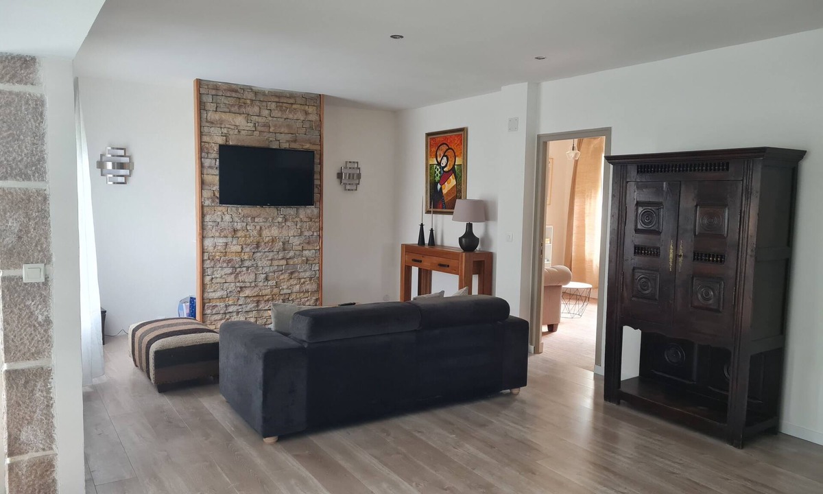 Saint-Quay-Perros House | Charming house with garden, 10 mm walk from the port and close to the beaches.