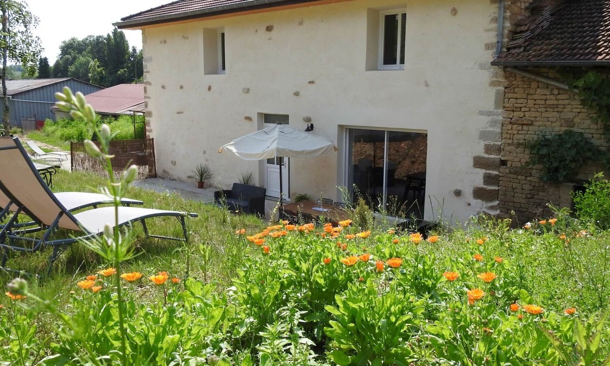 Dommartin-le-Franc Cottage | Charming Renovated Farmhouse with Terrace in a Verdant Valley Near Lake Der