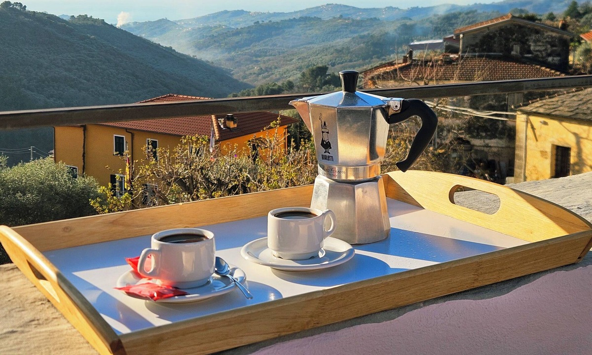 Vasia House | Charming rustico with terrace, tranquillity and sea views, approx. 15 min. to the coast