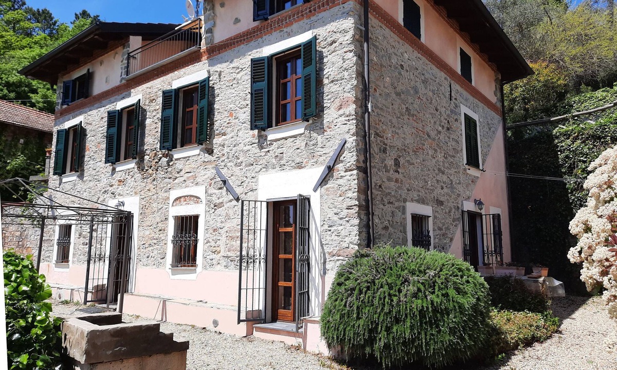 Vegliasco Villa | Charming stone haven, stunning sea view, SPA, hiking&MTB paradise, Alassio hill