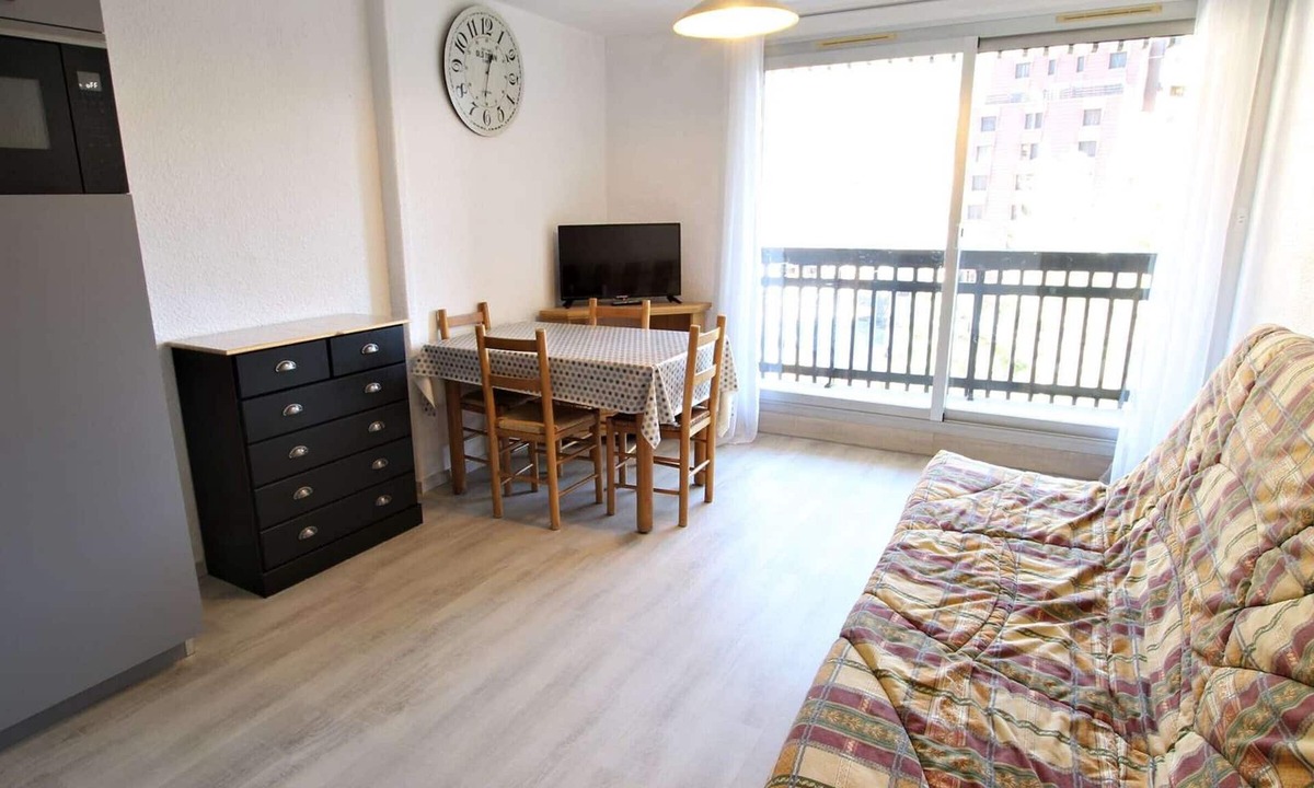 La Salle-les-Alpes Apartment | Charming Studio for 4 in Serre Chevalier, Close to Slopes & Shops