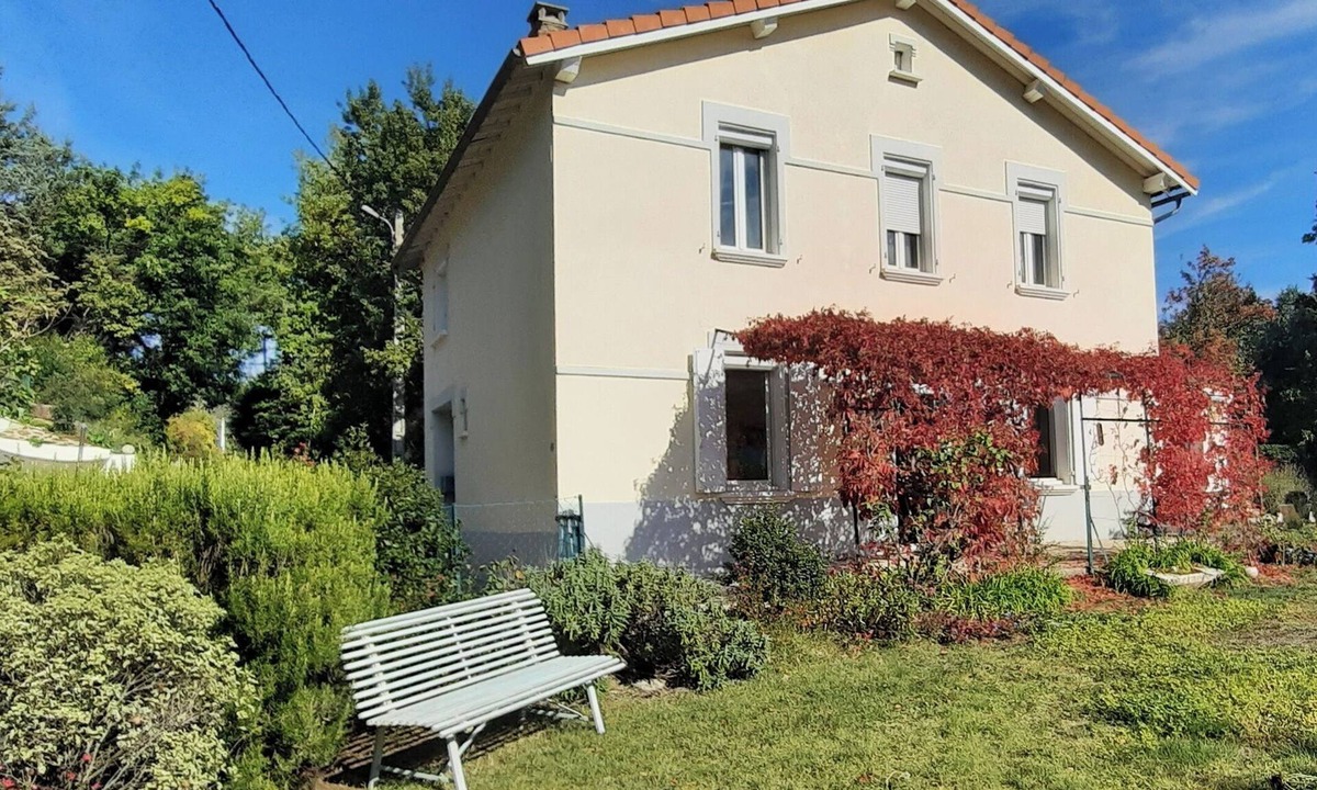 Quillan House | Charming vacation home with a panoramic view of Quillan.