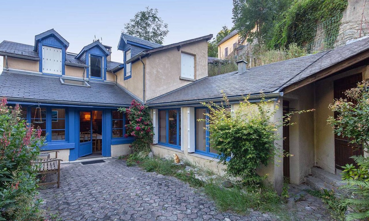 Cauterets House | Charming Village House with Private Courtyard, Fireplace & WiFi