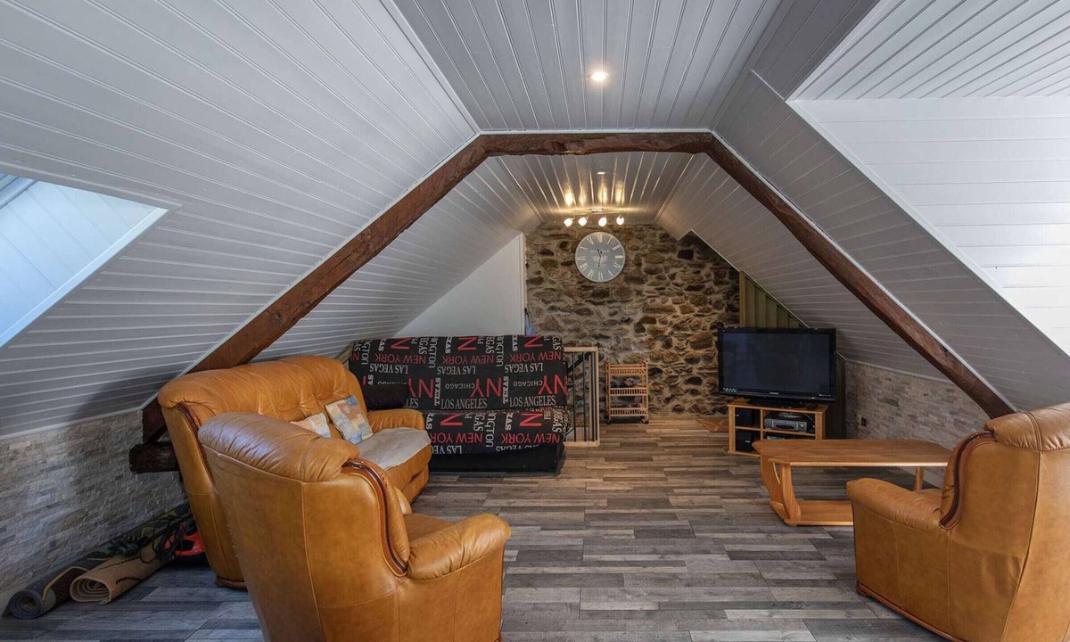 Betpouey House | Charming Village House for 8, Near Ski Resorts, Fully Equipped, Non-Smoking