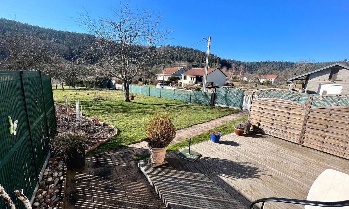 Biffontaine Cottage | Charming Village Retreat: Cozy Cottage with Garden, Near Trails & Skiing, Pet-Friendly!