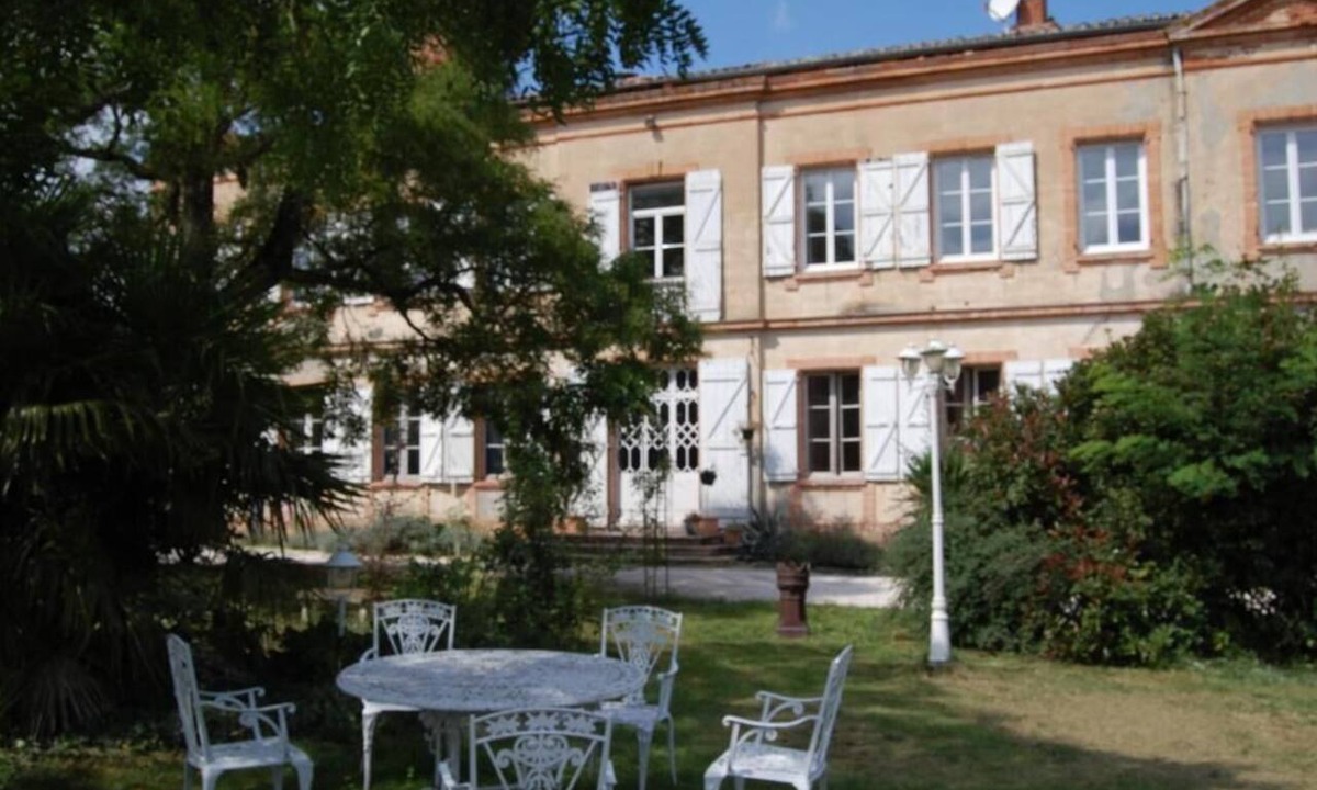 Levignac Apartment | Chateâu de Faudade