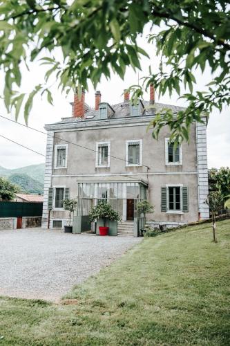 Salechan House | Chateau de La Lanette