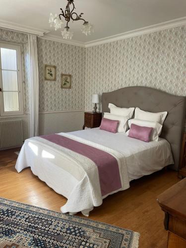 Cardan Bed & Breakfast | Chateau Du Payre