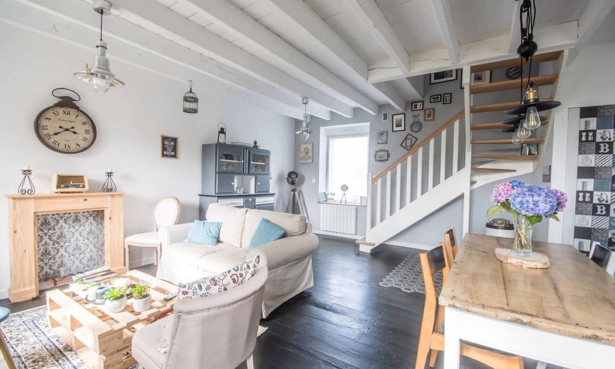 Plemet House | Chic, cosy country house with lovely private garden overlooking the valley