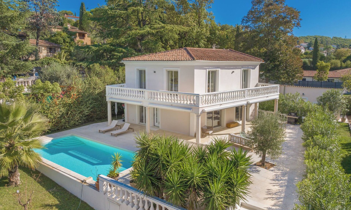 Saint-Jean Villa | Comfortable stay for 12 or more with pool & garden - 2 villas