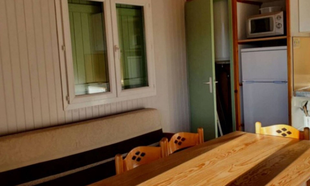 Baudreix Ski Chalet | Comfortable chalet with terrace, perfect for 6 people