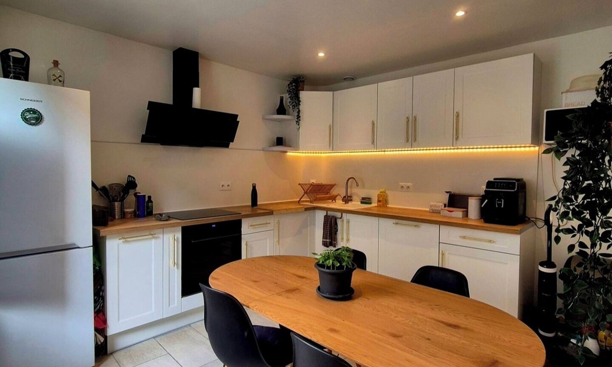 Sezanne House | Cosy townhouse Sézanne center, private parking netflix and premium