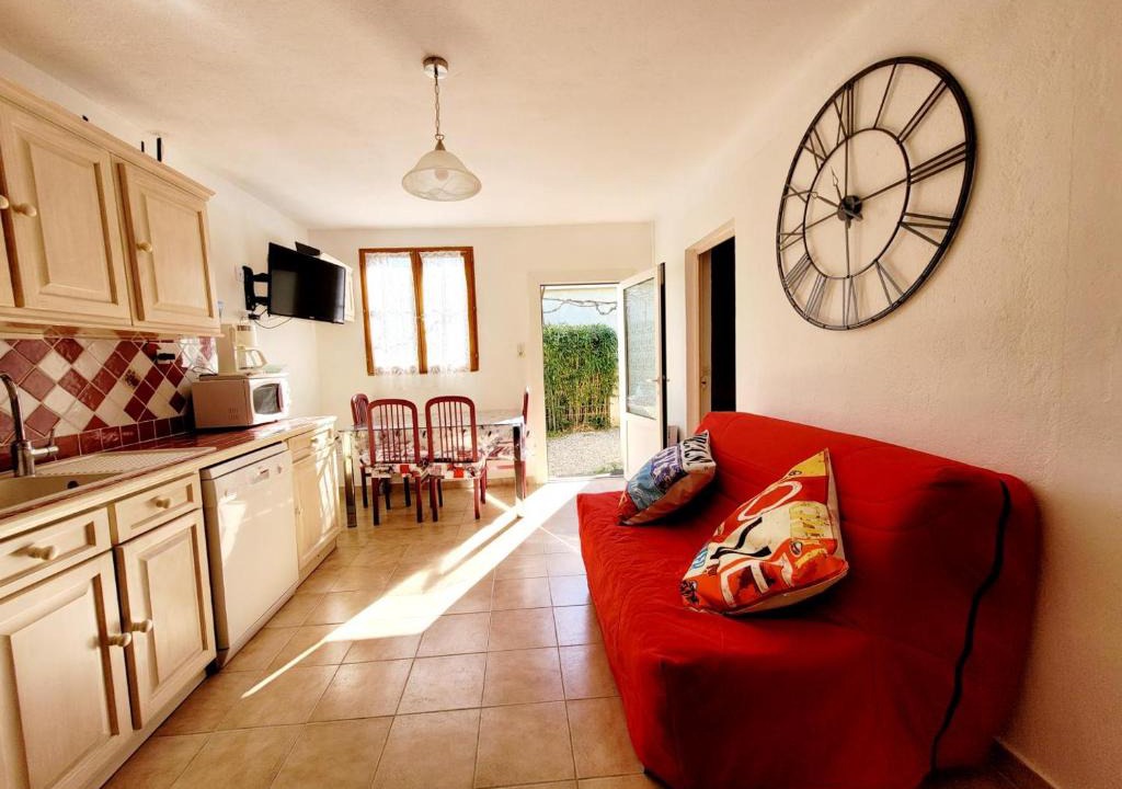 Bandol House | Cottage à 400m de la plage, piscine et climatisation