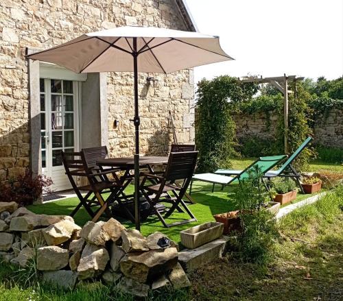 Begard House | Cottage de charme en pierres à 25 mn de la côte de Granit rose