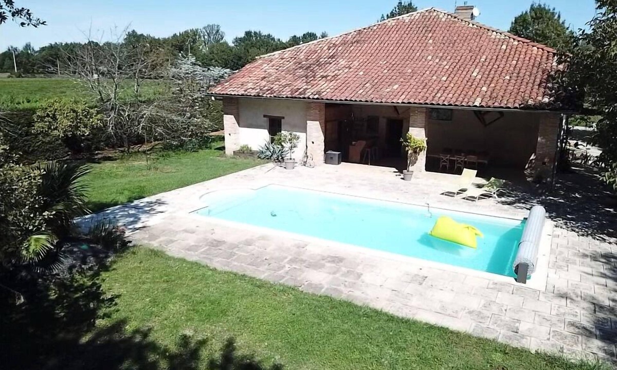 Saint-Etienne-de-Tulmont House | Country house 8 persons with swimming pool 6 minutes from Montauban
