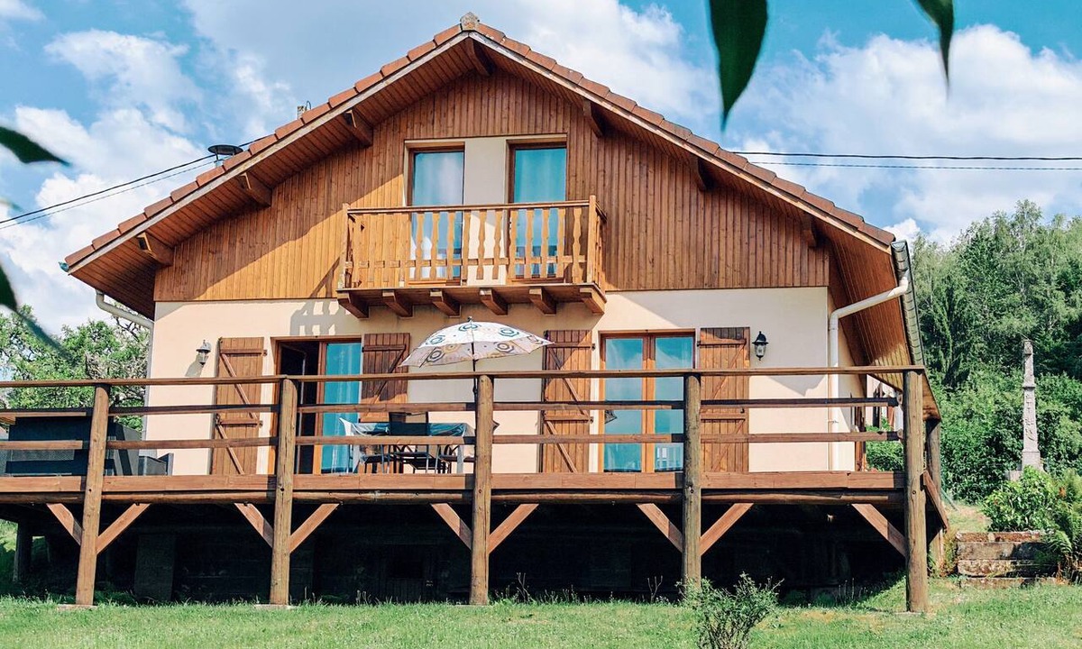 Mortagne Ski Chalet | Country cottage with outdoor space