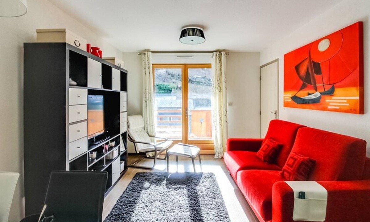 Sers Apartment | Cozy apartment for 6 with wifi, parking, and balcony in Barèges
