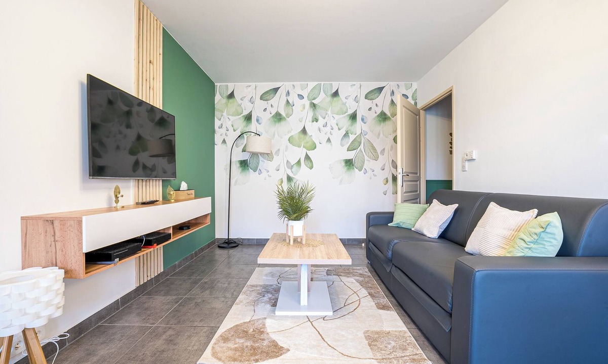 Woippy Apartment | Cozy apartment in the heart of Woippy Village