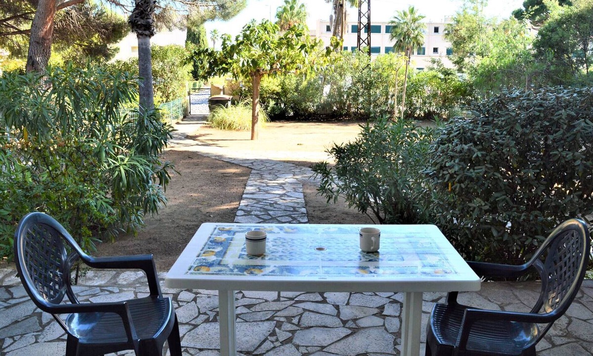 Villars-Colmars Apartment | Cozy Studio for 2 with Garden, Near Beach, Parking, and Free Summer Shuttle in Cavalaire
