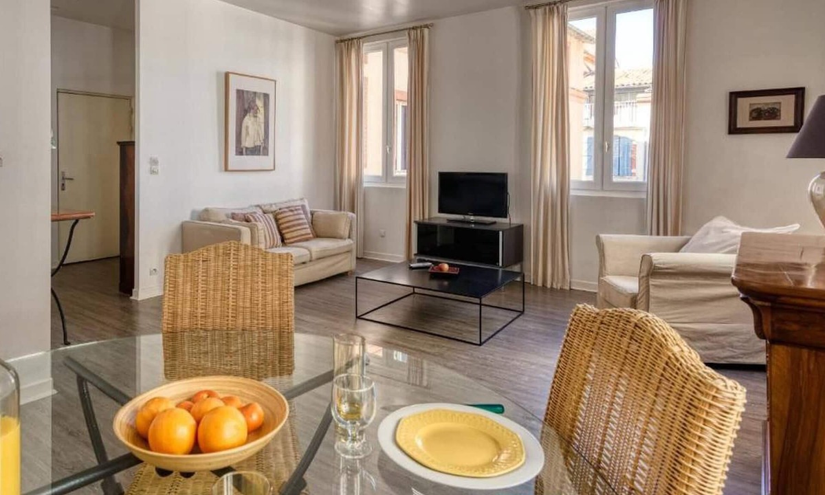 Saint - Aubin - Dupuy Apartment | Cozy Vacation Rental in Toulouse, France