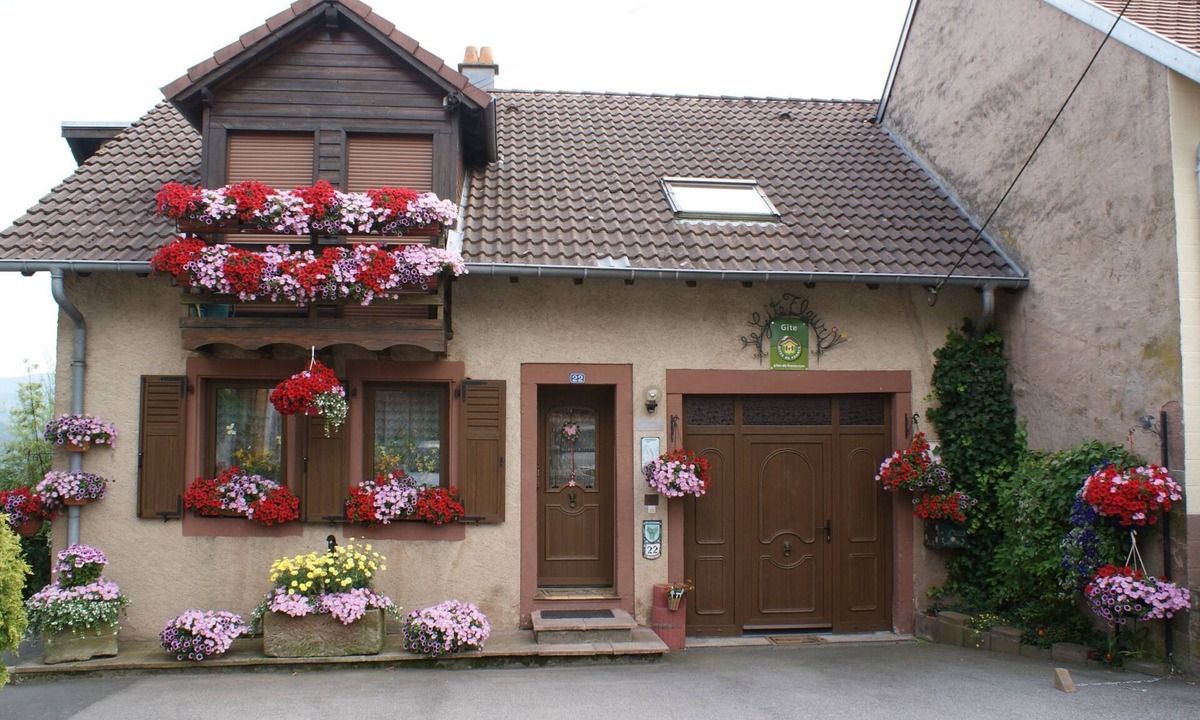 Haselbourg House | Das Gîte Fleuri mit einer herrlichen Aussicht by Interhome