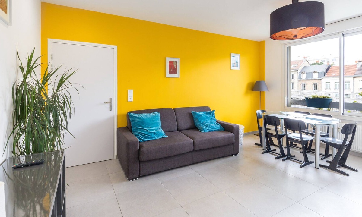 Hincmar Apartment | Discover our Premium 63m2 Apartment just 5 Minutes from the Cathedral!