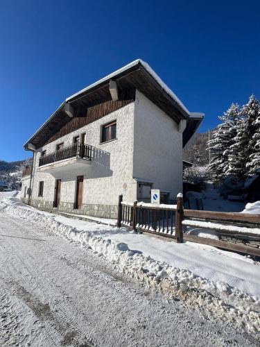 Borgata Sestriere Apartment | Dolce dimora 6 posti letto a 200m piste Borgata Sestriere ideale famiglie
