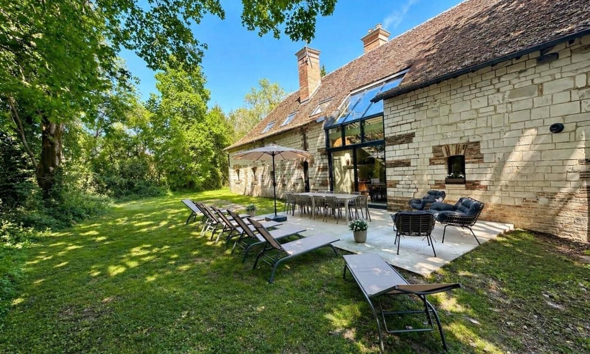 Villechetif House | Domaine de l'Etang Mercier - Esther House