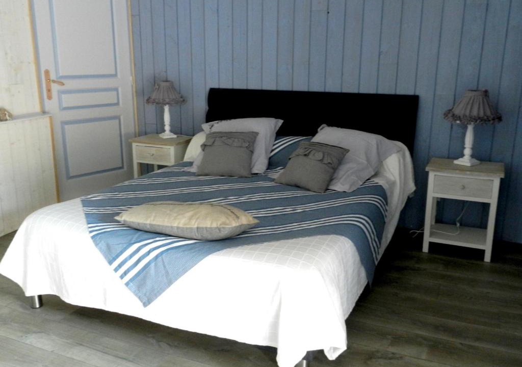 Saint-Donan House | Domaine de La Ville Suzanne - Chambres d'hôtes, Roulottes et Cabanes