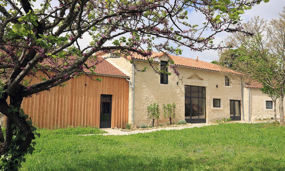 Floressas House | Domaine de Pech Peyrat in white Quercy