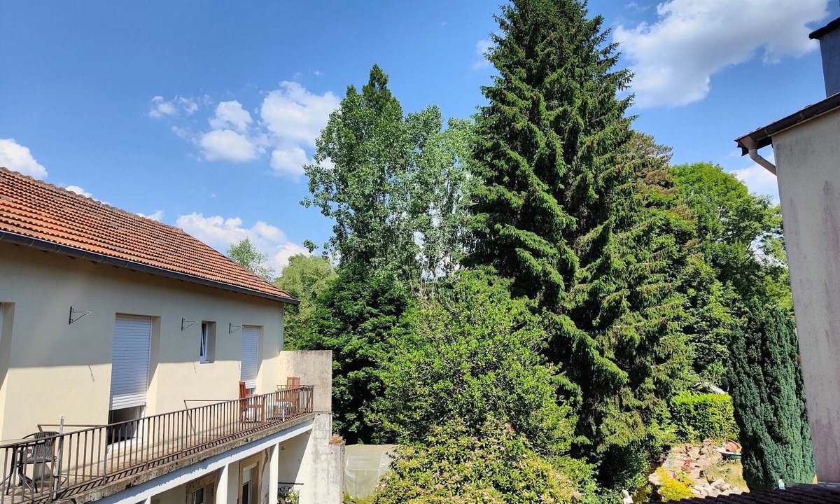 Forges-les-Bains Apartment | “Domaine du Chêne” Room with Shared Terrace, Balcony & Wi-Fi