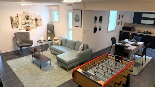 Belleville-sur-Meuse Apartment | Duplex 4 pers 2 Ch, Babyfoot & Netflix tout équipé