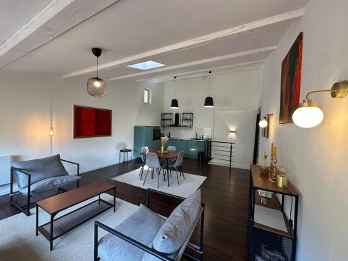 Roquesteron Apartment | Duplex refait à neuf Village au coeur de la nature