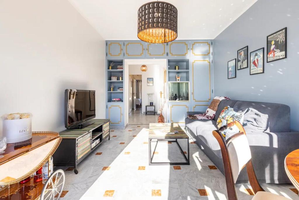 Riquier Apartment | Eat - Sleep - Wander Chic and Cosy Flat