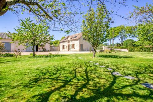 Peyrelongue-Abos House | Ecogite Rural La Cle des Champs