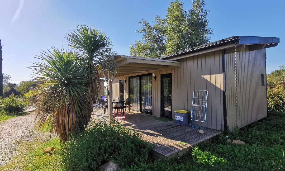Martres-Tolosane Ski Chalet | Ecolochic chalet with 2 bedrooms + 2 bathrooms with 8 sleepings