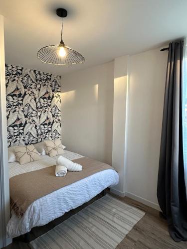 Loudeac Apartment | Elegance Rustic - Calme Bureau Parking Cozy