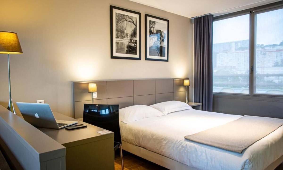 9th Arrondissement Hotel | Elegant Executive Suite Near Lyon’s Riverfront and City Attractions