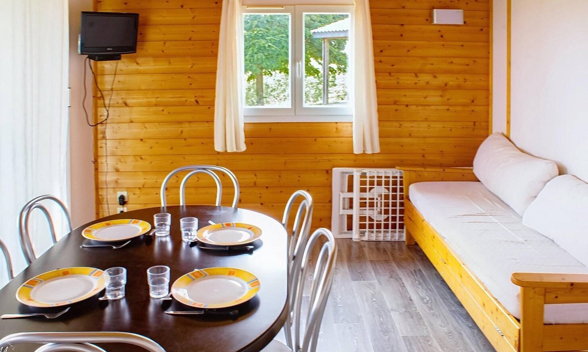 Monclar-de-Quercy Cottage | Escape near Monclar-de-Quercy Lake