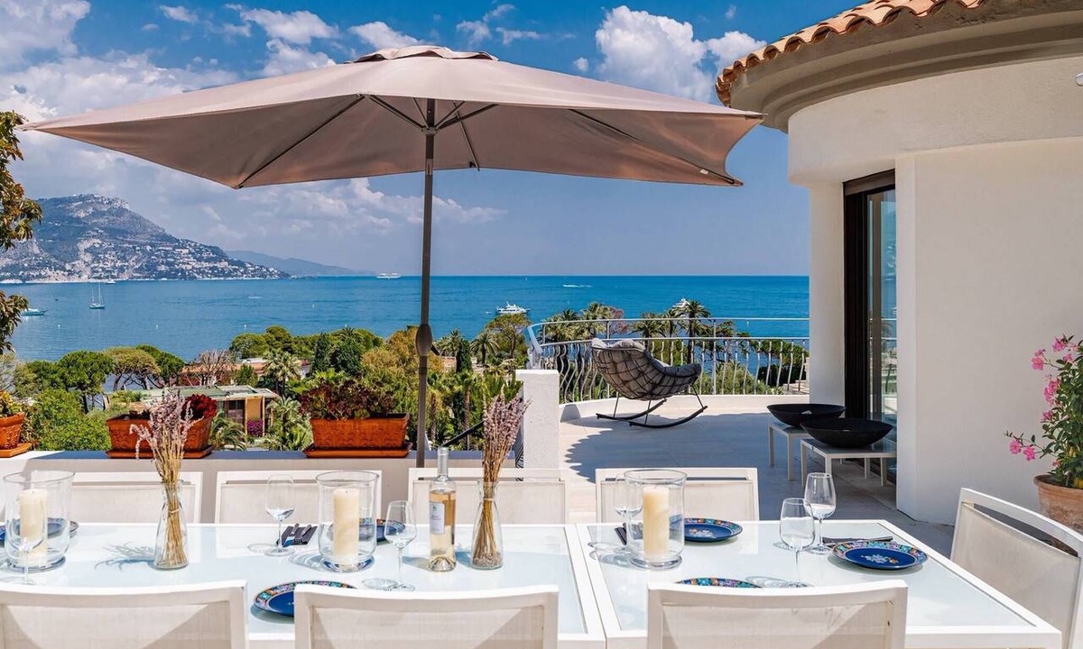 Nice House | Exclusive Riviera Villa for 16 Guests | Pool & Ocean View