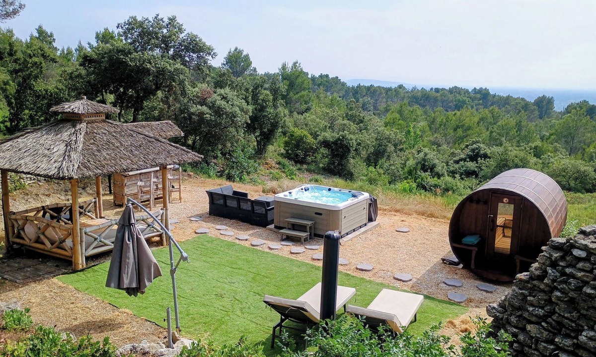 Saumane-de-Vaucluse House | Exclusive gîte Jacuzzi 160° view